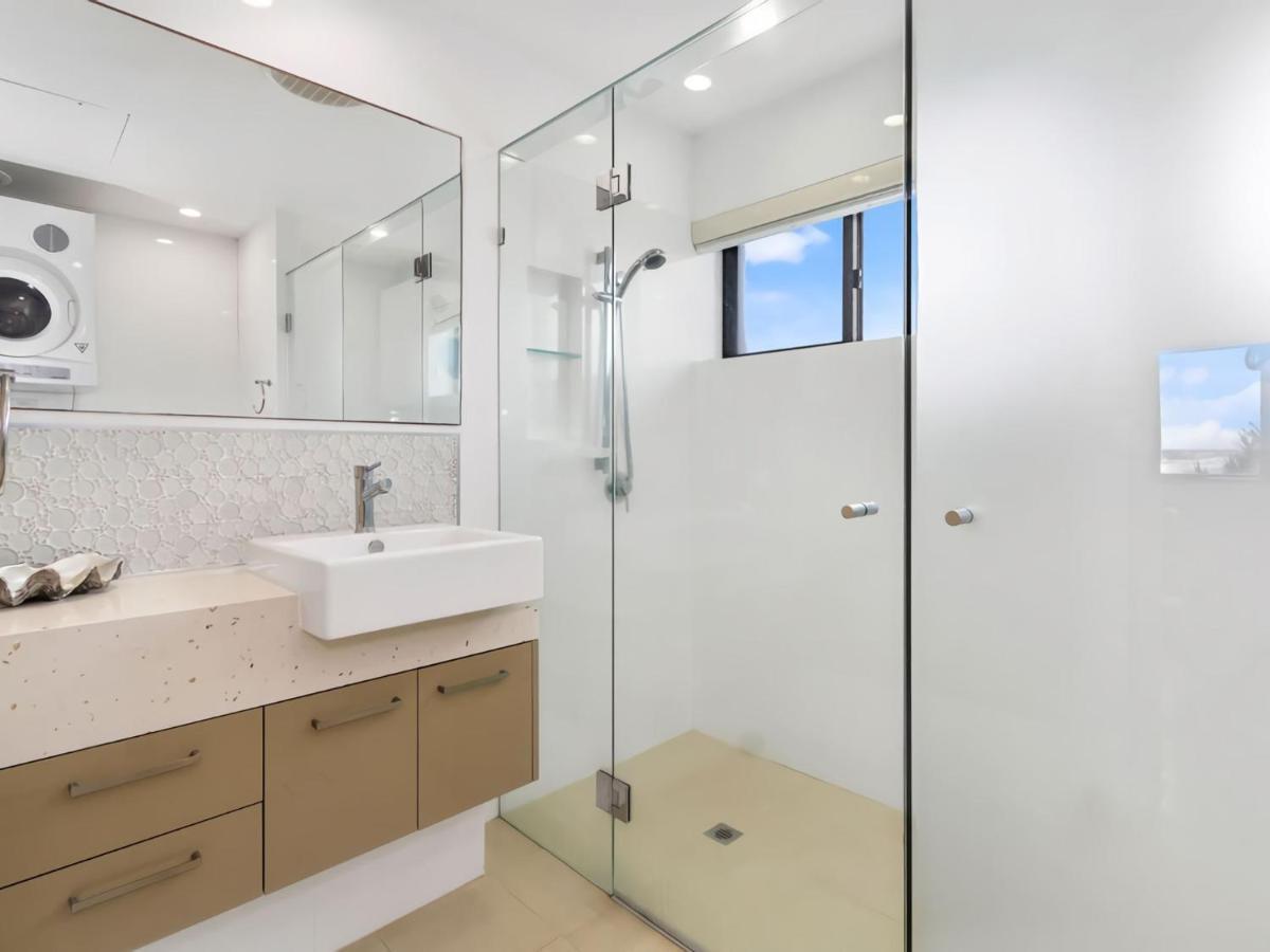 Shoreline 9 Penthouse With Ocean Views 黑斯廷斯点 外观 照片
